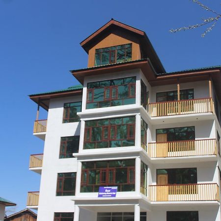 Hotel Gulmarg House Εξωτερικό φωτογραφία